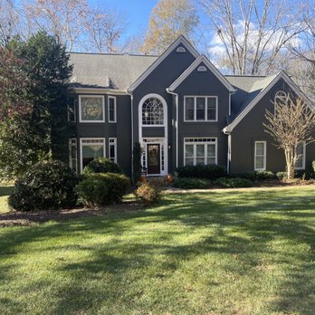 Bladerunner Landscaping - Lawn Services Near Me - Charlotte, North Carolina