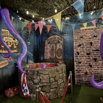 1D Studios - Well - Haunted Houses Near Me - Ottawa, Ontario