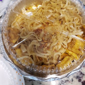 Le's Kitchen - Vietnamese Near Me - Danbury, Connecticut