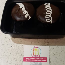 Healthy chocolate penguin cupcake Healthy chocolate penguin cupcake