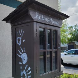 Future Grounds Tea & Coffee House - Community share box