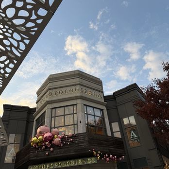 Anthropologie - Outside - Women's Clothing Near Me - Bethesda, Maryland Anthropologie - Outside - Women's Clothing Near Me - Bethesda, Maryland
