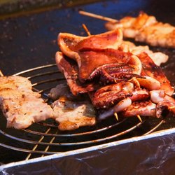 Flushing Night Out - Squid skewer and Pork Belly skewer from Teinei Ya tasted yummy. Where else can I find the beckoning cat soda?