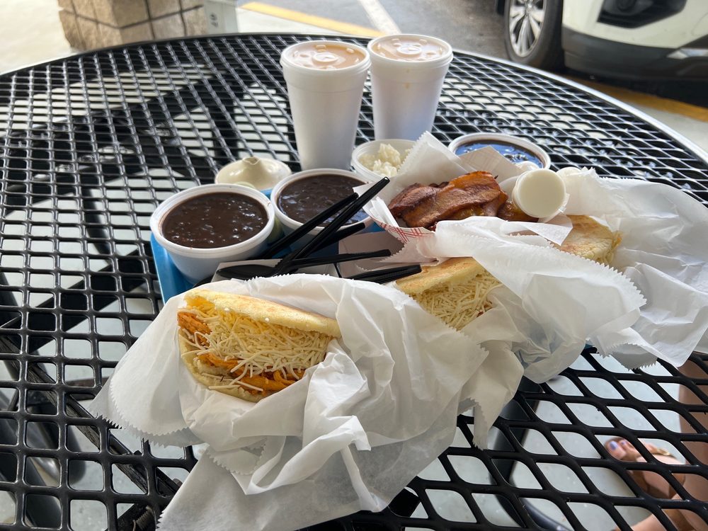 AREPAS EL CACAO - 175 Photos & 179 Reviews - 5389 S Kirkman Rd, Orlando ...