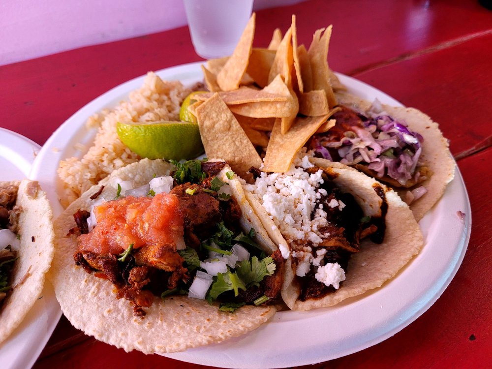 Food from Pinches Tacos