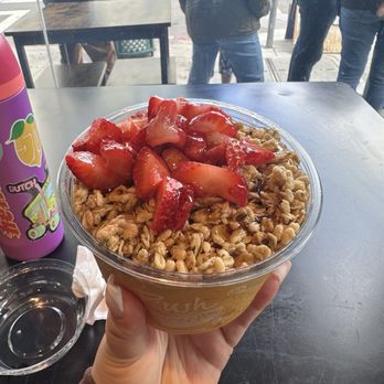 Rush Bowls - Paradise Bowl - Juice Bars & Smoothies Near Me - Oakland, California Rush Bowls - Paradise Bowl - Juice Bars & Smoothies Near Me - Oakland, California