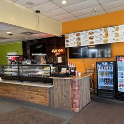 Halal Grill Express - Inside