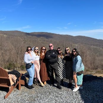 MDUB Chauffeaur Services - Airport Shuttles Near Me