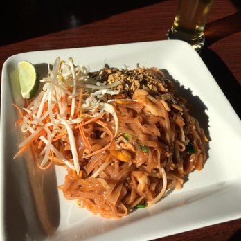 Thai Delicious Restaurant - Chicken Pad Thai - Thai Near Me - Tigard, Oregon