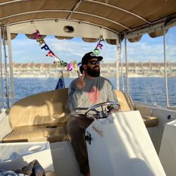 Surf City Boat Rentals - Captain chair