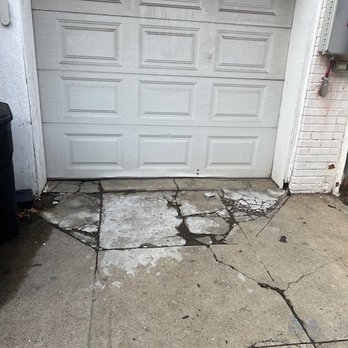 DOT Sidewalk Violation Removal - Picture of deteriorating flags in Driveway before repair - Masonry/Concrete Near Me - The Bronx, New York DOT Sidewalk Violation Removal - Picture of deteriorating flags in Driveway before repair - Masonry/Concrete Near Me - The Bronx, New York