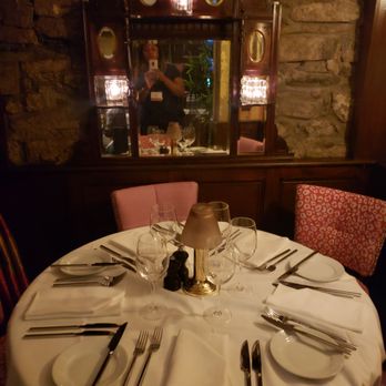 Hugos - French Near Me - Dublin, D