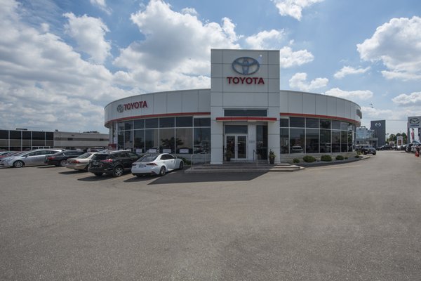 WOODBRIDGE TOYOTA - Updated December 2025 - 27 Photos - 7685 Martin ...