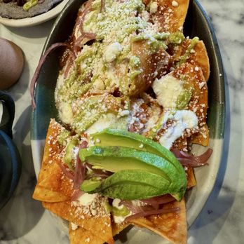 Amor A Mi - Chilaquiles Rojos - Mexican Near Me - Burbank, California