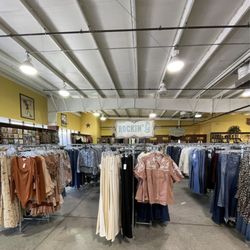 Cavender's Boot City - Ladies Wear