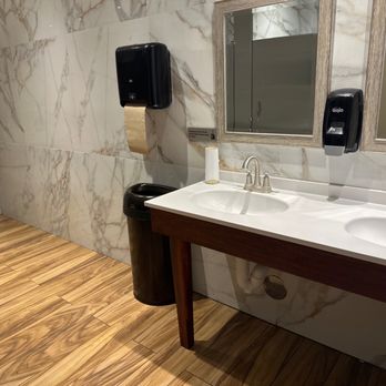 Dimassi's Mediterranean Buffet - Humble - Very clean restrooms - Mediterranean Near Me - Humble, Texas