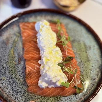 Butterfish Sushi - Sushi Bars Near Me - Rutherford, New Jersey