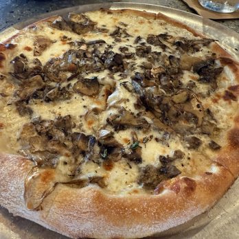 Monkeypod Kitchen - Mushroom pizza with white sauce - Tacos Near Me - Honolulu, Hawaii