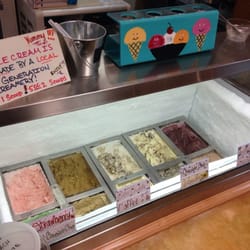 Genoa Country Store - Homemade ice cream from the family creamery in Lake Tahoe