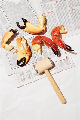 George Stone Crab by null