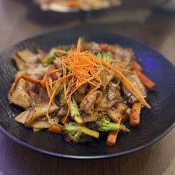 Asiana Thai and Sushi of Hyde Park - Pad See Ew