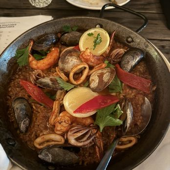 Barcelona Wine Bar - Seafood paella - Wine Bars Near Me - Houston, Texas Barcelona Wine Bar - Seafood paella - Wine Bars Near Me - Houston, Texas