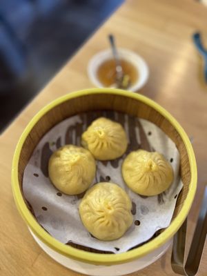 Bund Dumpling House by null