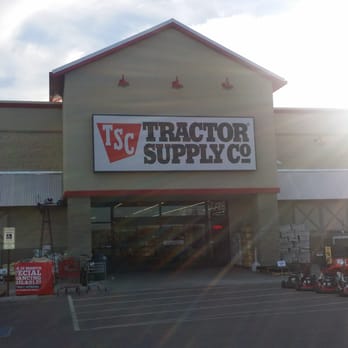 Tractor Supply - Department Stores Near Me - Tucson, Arizona
