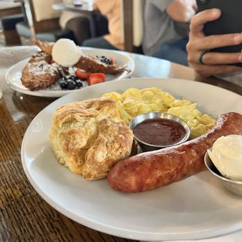 Big Bad Breakfast - Chattanooga - Smoked sausage, biscuit, eggs, strawberry jam - Breakfast & Brunch Near Me - Chattanooga, Tennessee Big Bad Breakfast - Chattanooga - Smoked sausage, biscuit, eggs, strawberry jam - Breakfast & Brunch Near Me - Chattanooga, Tennessee