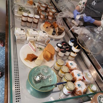 La Fauxmagerie - Cheese Shops Near Me - London, XGL La Fauxmagerie - Cheese Shops Near Me - London, XGL