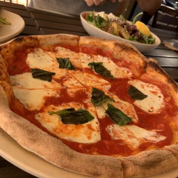 Modern Market Eatery - Pizza - Salad Near Me - Austin, Texas Modern Market Eatery - Pizza - Salad Near Me - Austin, Texas