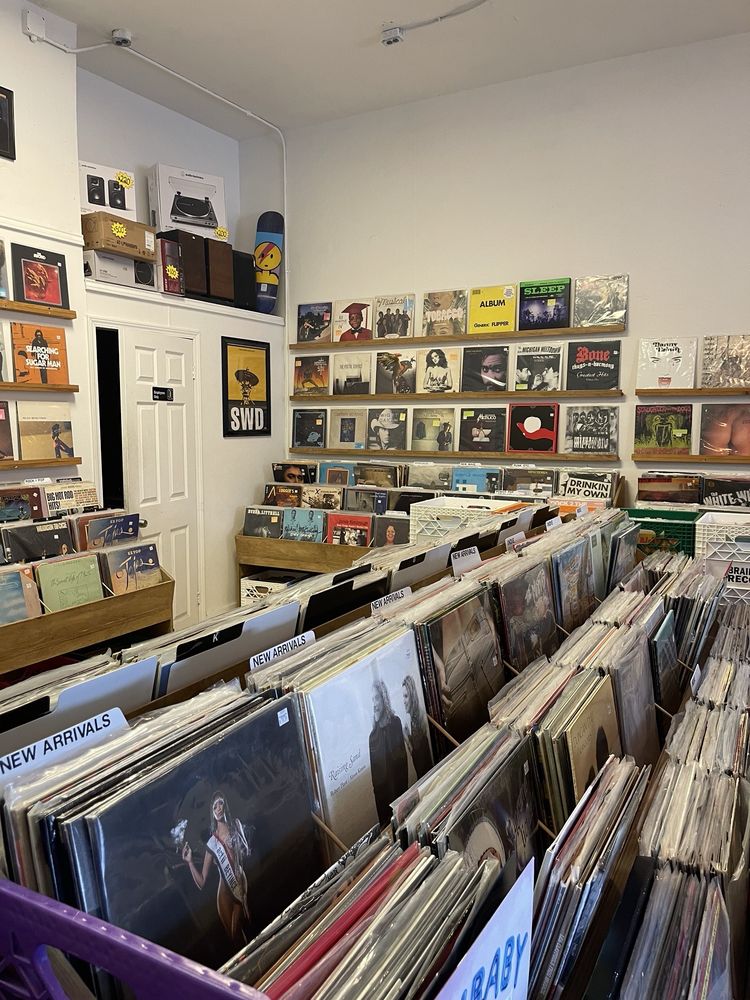 Brainwave Records Logo