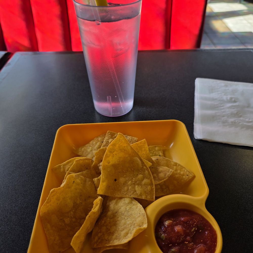 Arango Cafe - Tortilla chips with salsa. Water. All good. - Mexican Near Me - Kingston, New York