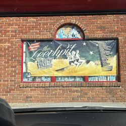 Leechpit Records and Vintage - Out front