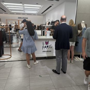 Bloomingdale's - Department Stores Near Me - New York, New York Bloomingdale's - Department Stores Near Me - New York, New York