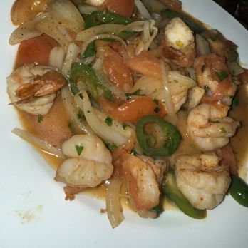 Móle Mexican Bar & Grill - Shrimp a la Mexicana - Mexican Near Me - Brooklyn, New York