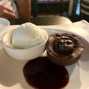 Umai Umai - Chocolate Lava Cake - Sushi Bars Near Me - Philadelphia, Pennsylvania