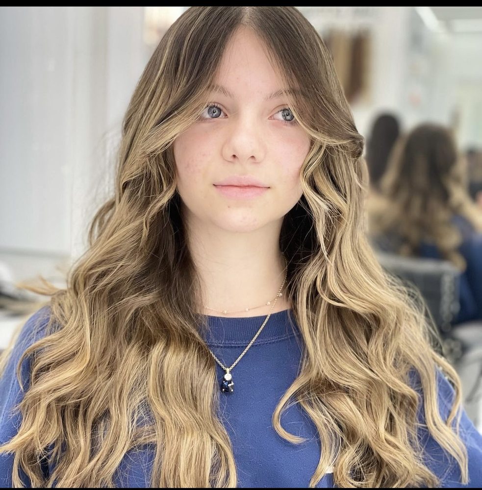 MT BEAUTY SPA & NAILS Updated October 2024 15 Photos 208 Oakridge