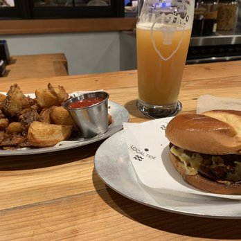 Aslan Brewing - Smashburger with salt and pepper fries - Breweries Near Me - Seattle, Washington