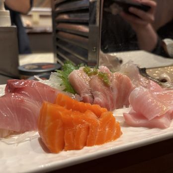 NAKAMA Sushi - Sashimi platter - Japanese Near Me - San Francisco, California