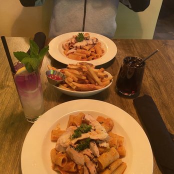 Westend Grill House - Rigatoni Chicken - Italian Near Me - Woodbridge, Ontario Westend Grill House - Rigatoni Chicken - Italian Near Me - Woodbridge, Ontario