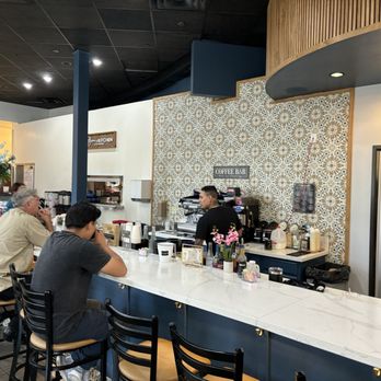 Gina's Kitchen +Catering - Bar area - Breakfast & Brunch Near Me - Rancho Cucamonga, California