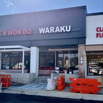 Waraku Japanese Restaurant - Outside - Sushi Bars Near Me - Fairfax, Virginia Waraku Japanese Restaurant - Outside - Sushi Bars Near Me - Fairfax, Virginia
