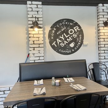 Taylor Sam's - Inside seating - Coffee & Tea Near Me - Brick, New Jersey
