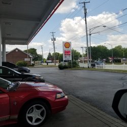 Shell Gas Station - Formula 409...