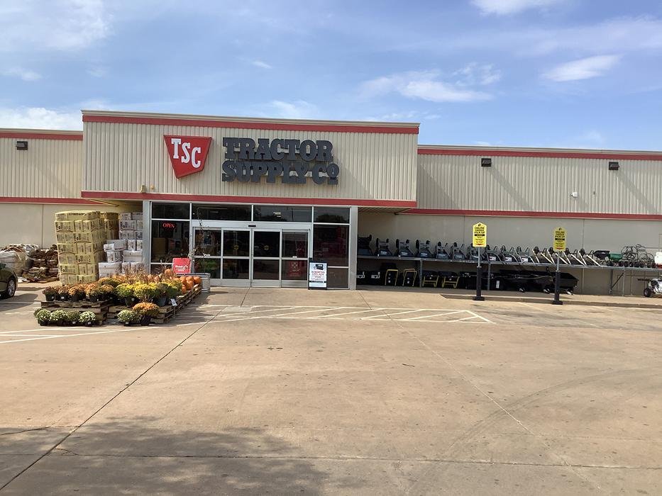 TRACTOR SUPPLY Updated August 2024 17 Reviews 601 Comfort Dr