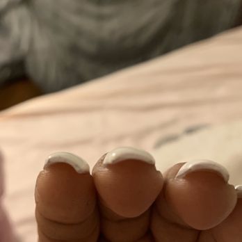 Polish Pros - Crooked index finger - Nail Salons Near Me - San Diego, California Polish Pros - Crooked index finger - Nail Salons Near Me - San Diego, California