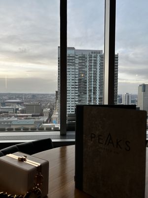Peaks Lounge by null