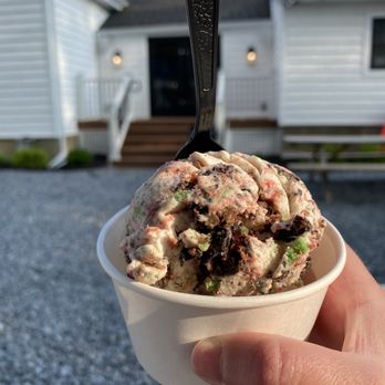 Mickey's Ice Cream Kitchen - Ice Cream & Frozen Yogurt Near Me - Saint James, New York