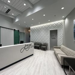 Page Dental Arts - Patient waiting room